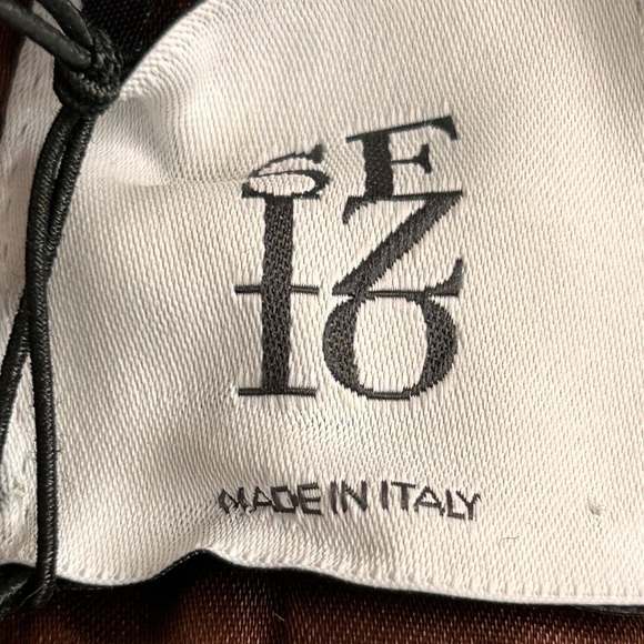 NWOT SFIZIO Wool Blend Funnelneck Coat, size Small - Picture 7 of 10